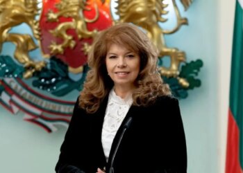 Pas largimit të Rumen Radev, Bullgaria zgjedh për herë të parë një presidente grua në histori.