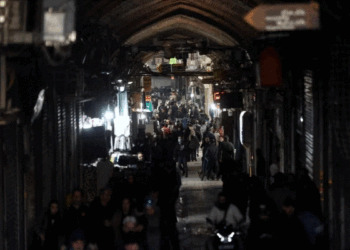 Pas protestave fatale, Trump paralajmëron: Nëse Irani vret protestuesit paqësorë, do të ndërhyjmë. Teherani përgjigjet me ashpërsi: Çdo…