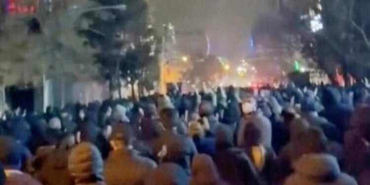 “Pentagoni i ka dorëzuar Trumpit planin për një sulm në Iran”, raporton NYT: Dilema tani është se kur do të zhvillohet. Teherani: Do të godasim Izraelin.