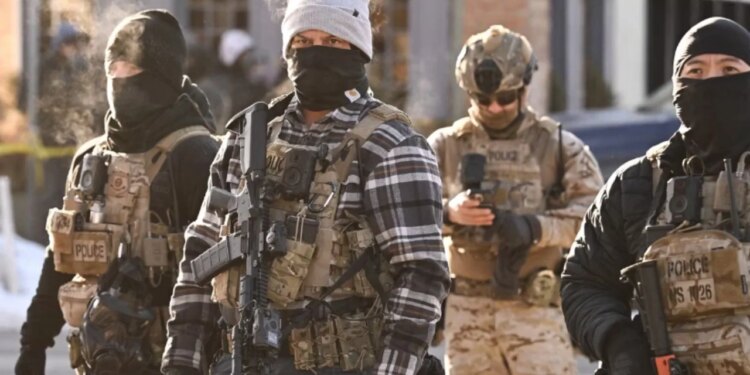 Përdorën armë në Minneapolis për të eliminuar 37-vjeçarin Alex Pretti, dy agjentë të ICE-së pezullohen nga detyra.