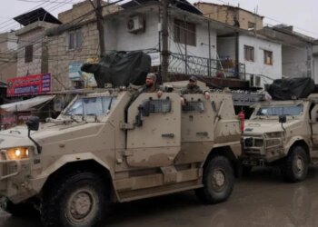 Përleshjet në Siri, ushtria siriane merr nën kontroll fushën më të madhe të naftës nga forcat kurde.