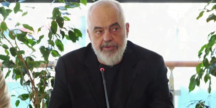 “Përmbytjet nga mbetjet, një krim shqiptar” – Rama mban një takim me kryebashkiakët dhe kritikon pushtetin vendor: Kërkon ndalimin e kësaj situate të pakënaqshme.