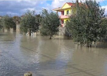 Përmbytjet shkaktojnë një viktimë, Prokuroria e Durrësit nisin hetimet për shpërdorim detyre.