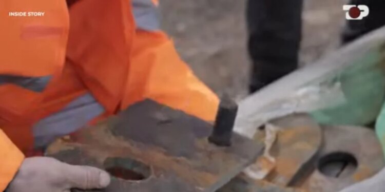 Përvoja e rëndë e Indianit: Të metat e kompanisë dhe tentimi për vetëvrasje, me dhjetëra individë në një ambient të padurueshëm.