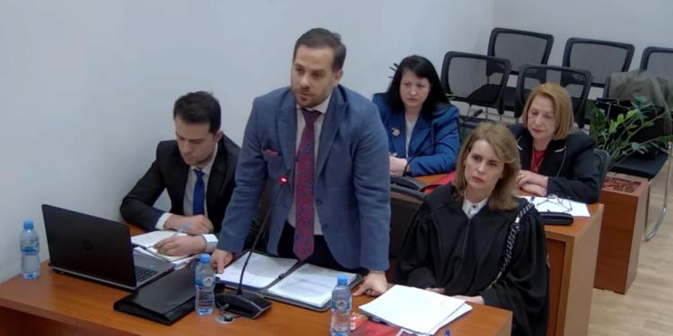 Pezullimi i Ballukut nga posti, Kushtetuesja analizën kërkesën e Ramës. Kryeministria dhe Kuvendi: Shkelje e Kushtetutës. GJKKO: Nuk do të angazhohemi.