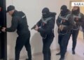 “Policia”/ Identifikohet ‘shtëpia e barit’ në Sarandë, arrestohet 30-vjeçari, procedohen 4 punonjës të OSHEE.