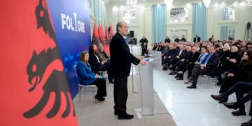 “Pranimi i skemave piramidale, gabimi më i rëndë i PD-së”, Berisha: Nuk ishte një veprim i qëllimshëm, por një rezultat i mosdijes.