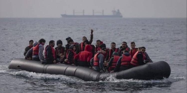 Rënia e numrit të refugjatëve që hyjnë në Bashkimin Europian në vitin 2025