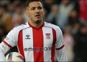 Rikthimi i Rey Manajt te Sivasspor? Ja çfarë deklaron trajneri i ish klubit të përfaqësuesit…