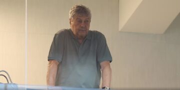 Rumania në shqetësim për Lucescu; pranohet në spital në Bukuresht me temperaturë 39°.