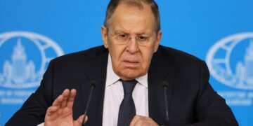 Rusia shpreh dyshime mbi garancitë e sigurisë që SHBA i ofron Ukrainës, duke theksuar se këto nuk do të çojnë në një paqe të qëndrueshme.