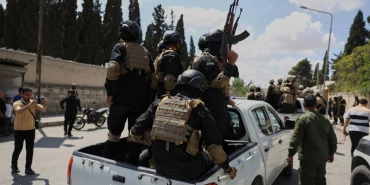 SHBA planifikon të transferojë xhihadistët nga burgjet e Sirisë, 1,000 të burgosur pritet të arrijnë në Irak