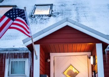 SHBA-të mbrojnë pozitat e tyre për Groenlandën, ndërsa europianët lëshojnë paralajmërime për Trumpin.