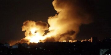 SHBA-të realizojnë ofensivë masive ndaj cakëve të ISIS-it në të gjithë Sirinë, sipas dyshimeve…