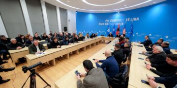 Seanca e shpejtuar për Bordin e Paqes, kërkesë e PS-së; PD: Do të angazhohemi, përkundrazi shkeljeve të rregullave.