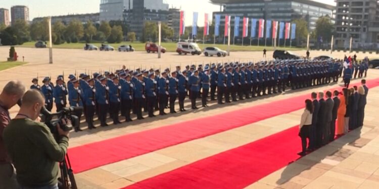 Serbët kanë humbur interesin për Bashkimi Evropian, mbështetja për anëtarësimin në këtë bllok ka rënë ndjeshëm.