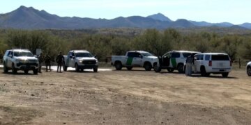 Shooting Incident Near the US-Mexico Border: One Person Critically Injured, an ICE Agent Involved