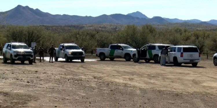 Shooting Incident Near the US-Mexico Border: One Person Critically Injured, an ICE Agent Involved