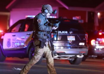 Shtënsa me armë afër një kishe mormone në Shtetet e Bashkuara, dy të vdekur dhe tetë të plagosur