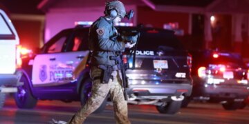 Shtënsa me armë afër një kishe mormone në Shtetet e Bashkuara, dy të vdekur dhe tetë të plagosur