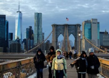 “Si po prek ngrohja globale situatën në SHBA? Stuhia dimërore më e fuqishme në vite detyron disa shtete të shpallin gjendjen e emergjencës”