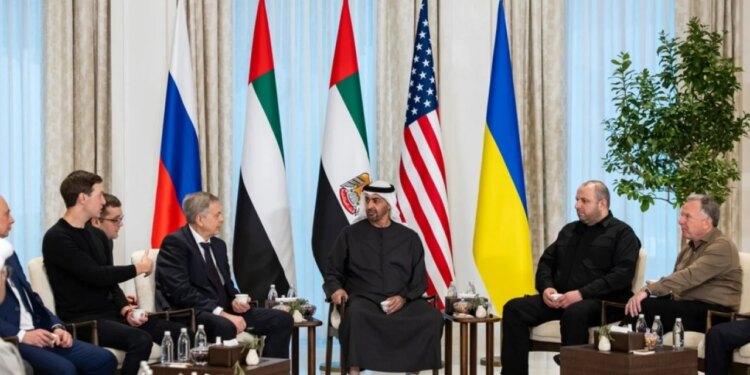 Takimi ndërmjet SHBA-së, Ukrainës dhe Rusisë në Abu Dhabi/ Temat e bisedimeve mes negociatorëve dhe plani për të vazhduar diskutimet edhe nesër.