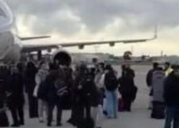 Të tre shqiptarët shkelën pistën e aeroportit pas ndryshimit të rrugës së fluturimit, prokuroria e Brindisit fillon hetimet.