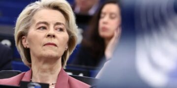 Tri mocione mosbesimi kanë kaluar pa sukses, ndërsa Von der Leyen përballet me një të katërtin.