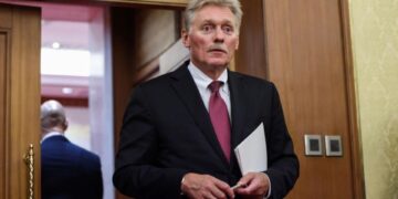 Trump akuzon Zelensky për bllokimin e marrëveshjes së paqes më shumë se Putin, zëdhënësi i Kremlinit: Pajtohemi me presidentin dhe jemi të gatshëm për një takim me dërguarin e tij të posaçëm.