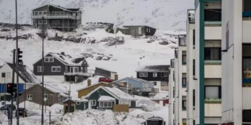 Trump kërcënon Groenlandën, BE planifikon të përgjigjet ndaj SHBA-së me tarifa prej 93 miliardë eurosh.