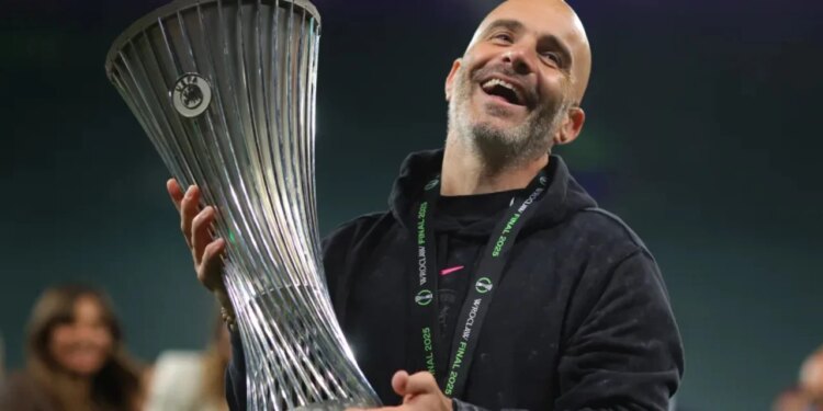 U largua nga Chelsea në ditën e parë të vitit, ikona angleze jep mendimin e tij për Enzo Marescën: Ai nuk do të mbetet shumë kohë pa punë.