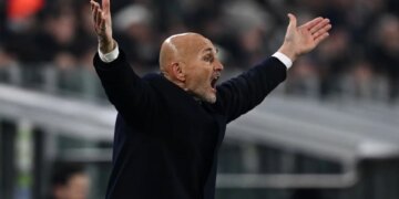 "Unë vendos kush ekzekuton penalltitë, mos u mbështetni te ata që i regjistrojnë ato me telefon" / Cilët lojtarë diskuton trajneri i Juventusit, Luciano Spalletti?