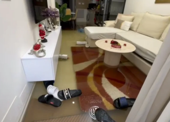 VIDEO/ Durrësi përballet me përmbytje, uji depërton në shtëpi nga kushtet e këqija të motit