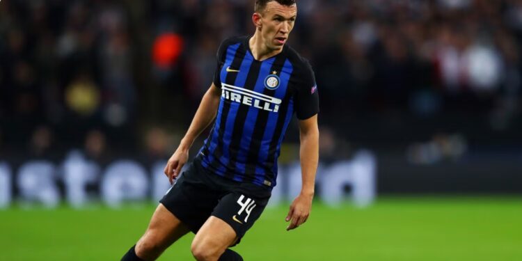 Veprimet e Interit: Chivu përcakton strategjinë; shpejtësia në sulm është çelësi ose asgjë. Të gjitha rrugët çojnë te Perisic, por gjithçka varet nga PSV.