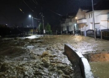 Vërshime të mëdha në Kosovë/ Proklamohet gjendje e jashtëzakonshme në dy komuna, pezullohet procesi mësimor