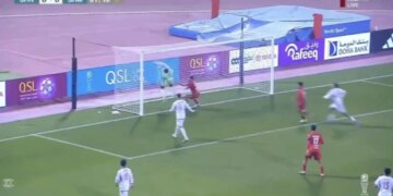 Video/ Autogoli i papritur i portierit në minutën e fundit, shkakton debate për trukimin e ndeshjes