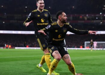 Video/ Përshtatje e shkëlqyer në “Emirates”, Manchester United kalon Arsenalin dhe rinovon shpresat për titullin në Angli.