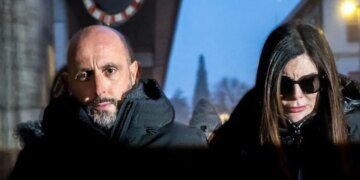 Zjarri me 40 të vdekur në Zvicër, avokatët e pronarëve reagojnë: Po u hakmerren publikisht për shkak të...