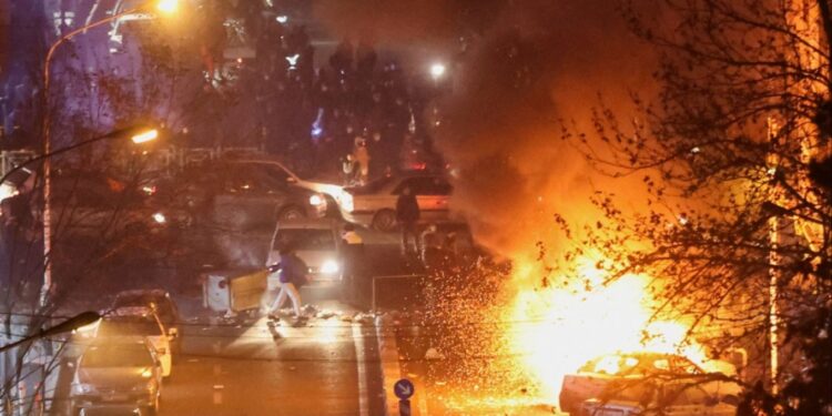 Zyrtari njofton se numri i viktimave nga protestat e dhunshme në Iran ka arritur të paktën 5,000.