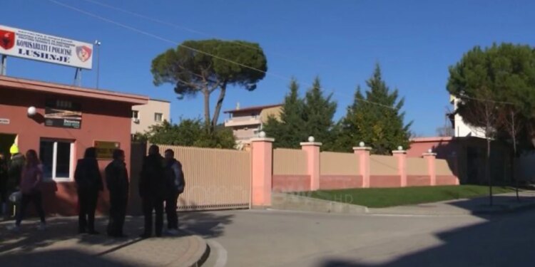 34-vjeçari nga Lushnja, i cili porositi një vrasje të mbetur në tentativë për gjakmarrje, është dënuar me 25 vite burg.