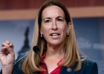 Administrata Trump padit guvernatoren e New Jersey-t, duke e akuzuar për pengimin e zbatimit të politikave federale të imigracionit.