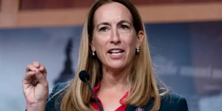 Administrata Trump padit guvernatoren e New Jersey-t, duke e akuzuar për pengimin e zbatimit të politikave federale të imigracionit.