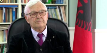 “Akuzat ndaj UÇK, një fytyrë e keqe” / Ish-presidenti Meidani: Kuvendi i Kosovës duhet të rishikojë funksionin e Gjykatës Speciale.