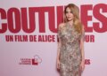 Angelina Jolie mahnitëse në premierën e filmit “Couture”, e veshur me një fustan të tejdukshëm në Paris