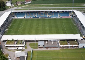 Arrestohet zyrtari i klubit të njohur austriak për filmimin e vajzave të ekipit në dhomat e zhveshjes.