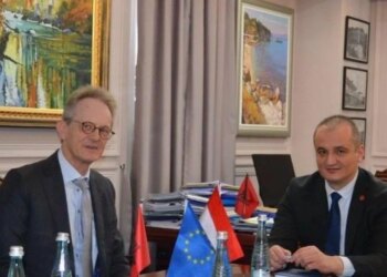 Bashkëpunimi mes Kontrollit të Lartë të Shtetit dhe Ambasadës Holandeze, takimi i kreut të KLSH-së me Reinout Vos