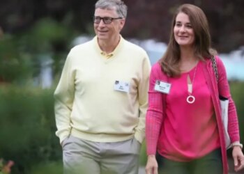 “Bill Gates: ‘Nuk kam kryer asnjë veprim të paligjshëm’ – Pranon dy lidhje jashtëmartesore me gra ruse dhe komentet mbi udhëtimet me Epstein”