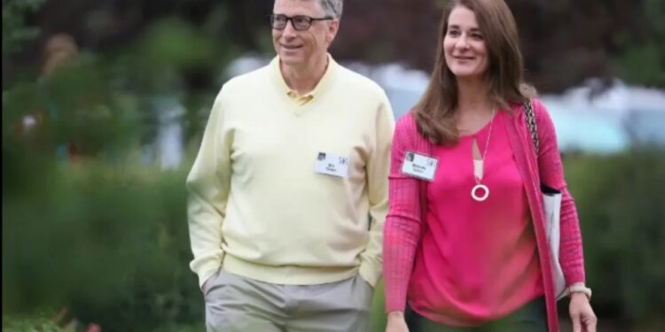 “Bill Gates: ‘Nuk kam kryer asnjë veprim të paligjshëm’ – Pranon dy lidhje jashtëmartesore me gra ruse dhe komentet mbi udhëtimet me Epstein”
