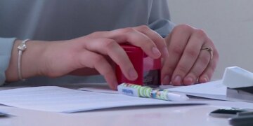 Bizneset e paguara për energjinë si konsumatorë familjarë / Administratori i FSHU: Dhjetëra zyra noterie dhe kontabiliteti nën vëzhgim.