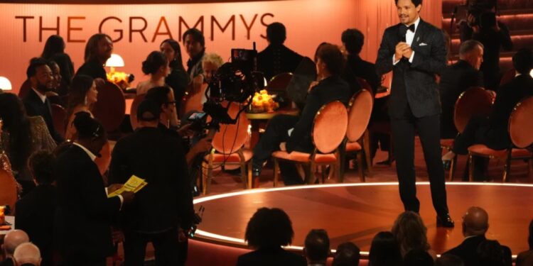 “Çdo artist aspiron çmimin Grammy po aq sa Trump dëshiron Groenlandën”/ Moderatorin Trevor Noah ‘e kritikon’ Trumpin, Shtëpia e Bardhë përgjigjet ashpër